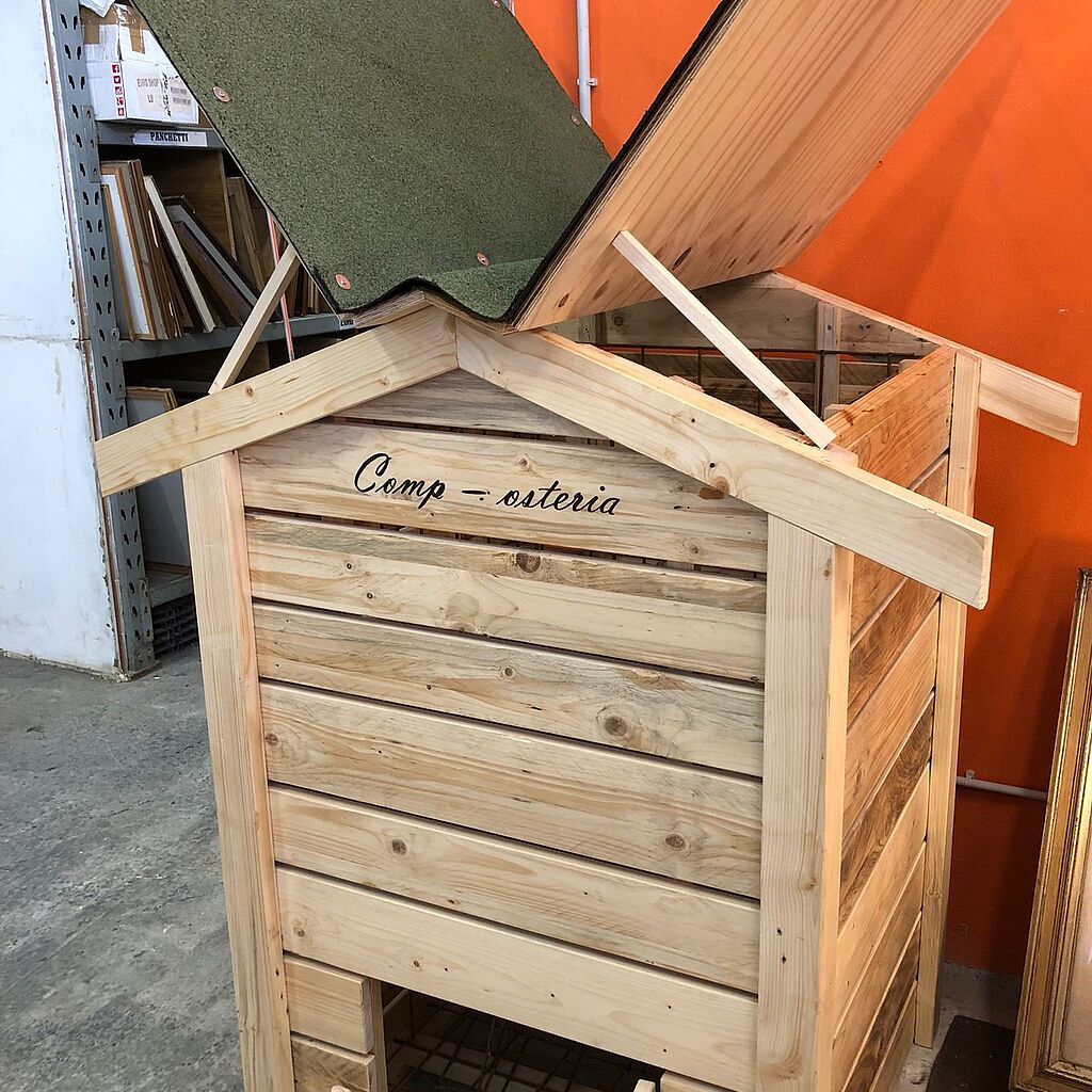 Compostiera in legno