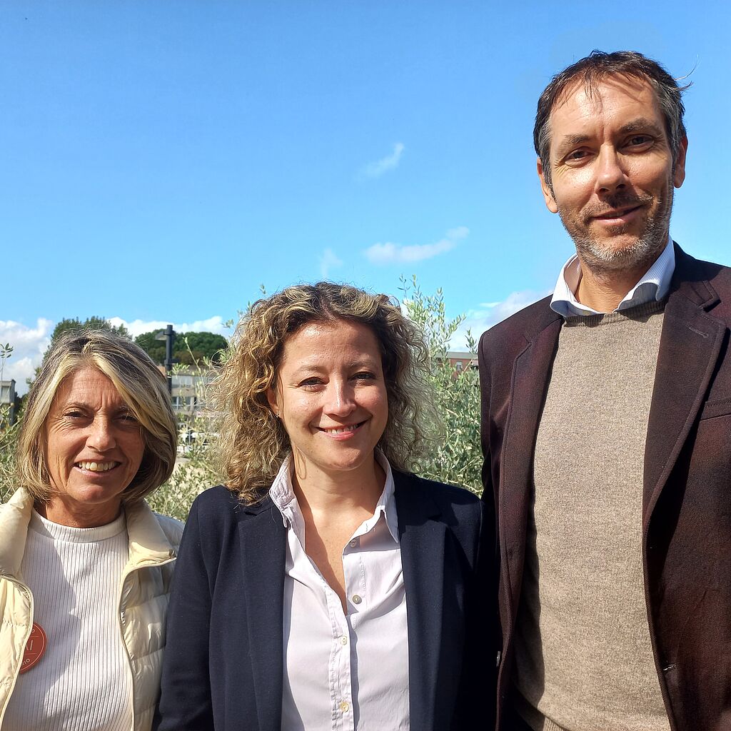 L'assessora Ilaria Carmassi con la capo delegazione FAI Lucca, Lucilla Benvenuti e il vice presidente Antonio Pellegrino 