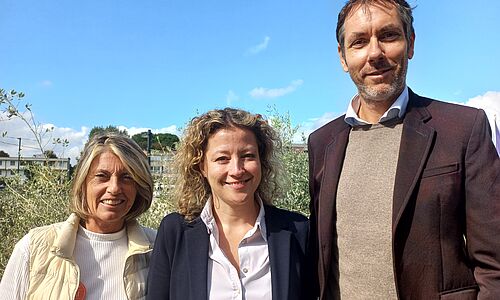 L'assessora Ilaria Carmassi con la capo delegazione FAI Lucca, Lucilla Benvenuti e il vice presidente Antonio Pellegrino 